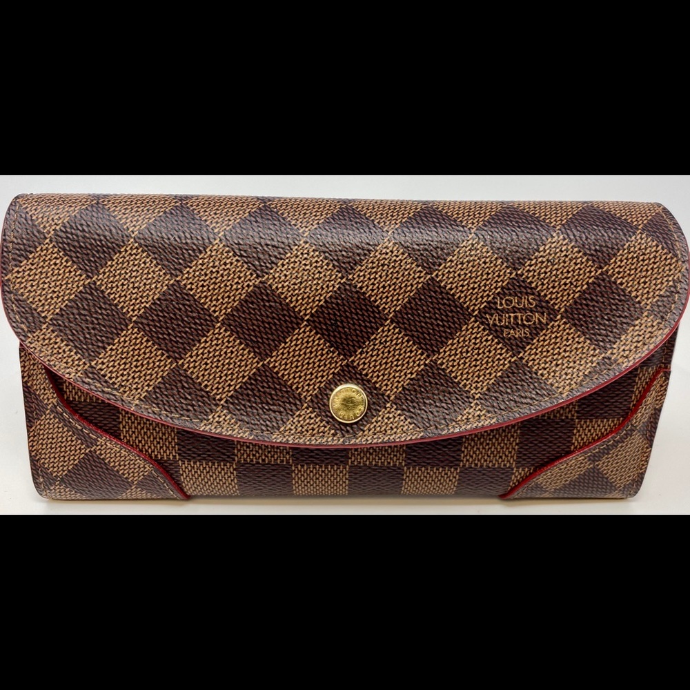 Louis Vuitton Caissa wallet